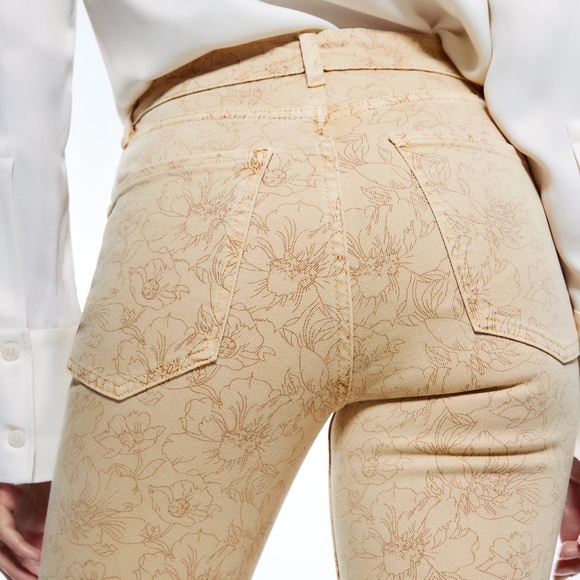 Zara ecru floral high rise slim fit cropped jeans NWT - Picture 2 of 12